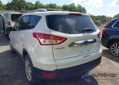2014 Ford Escape Titanium из США, поврежденный, VIN 1FMCU9J92EUB90866
